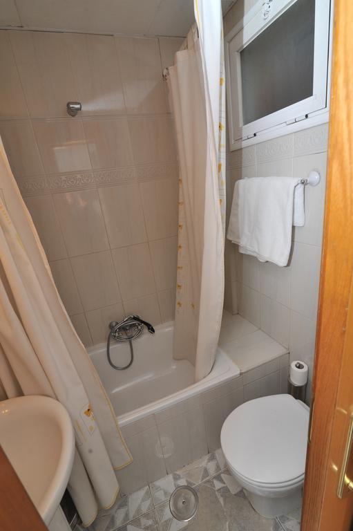 Hostal Goyma II San Fernando De Henares Szoba fotó