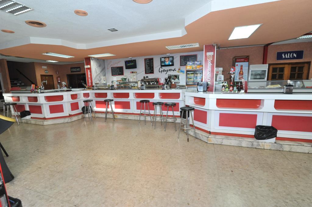 Hostal Goyma II San Fernando De Henares Kültér fotó
