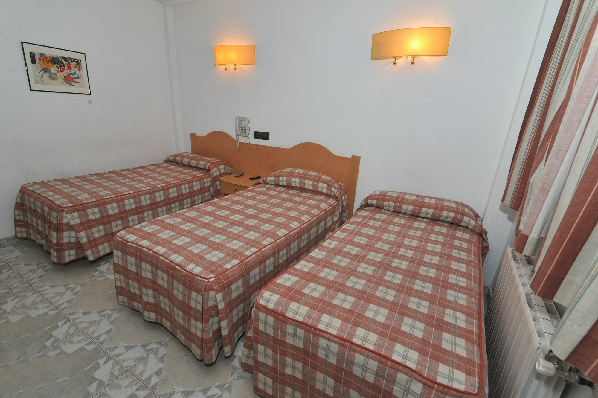 Hostal Goyma II San Fernando De Henares Kültér fotó