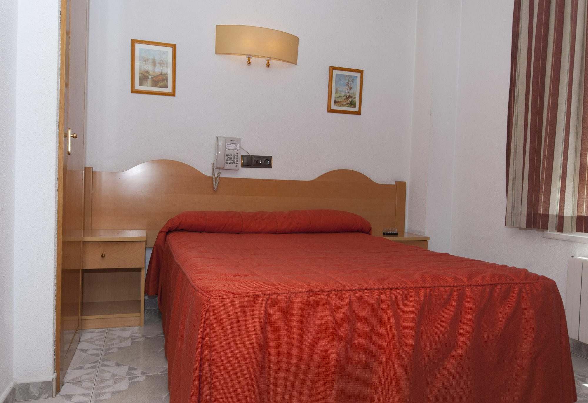 Hostal Goyma II San Fernando De Henares Kültér fotó
